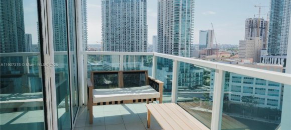 2 Schlafzimmer Gewerbliche Immobilien in Miami, USA, Nr. 614445 4