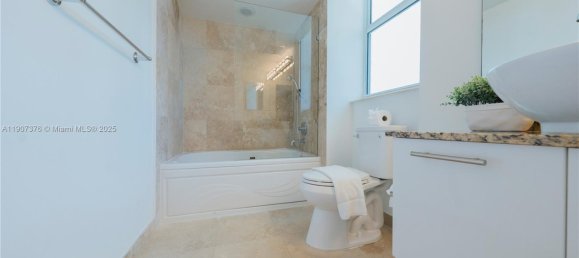2 Schlafzimmer Gewerbliche Immobilien in Miami, USA, Nr. 614445 14