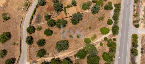 2055m² Land in Loule, Portugal No. 37655 25
