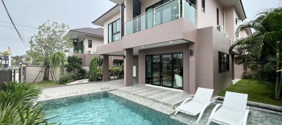 Кафе / ресторан с 4 спальнями в Паттайя, Таиланд № 5109 3