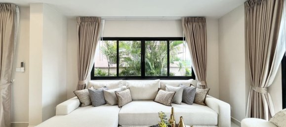 Кафе / ресторан с 4 спальнями в Паттайя, Таиланд № 5109 10