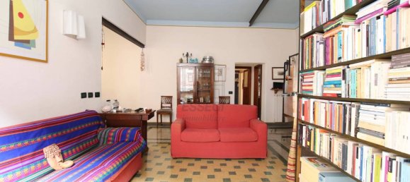 3 Schlafzimmer Wohnung in Lucca, Italy, Nr. 268256 2