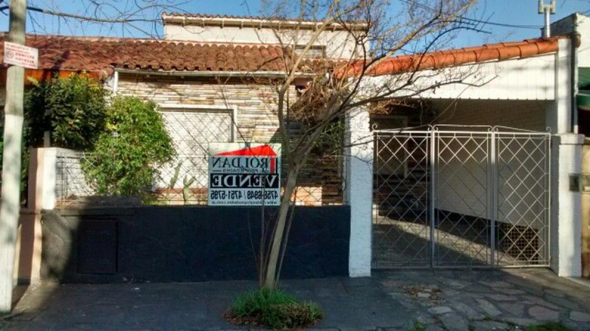 3 bedrooms House in Tres de Febrero, Argentina No. 56655