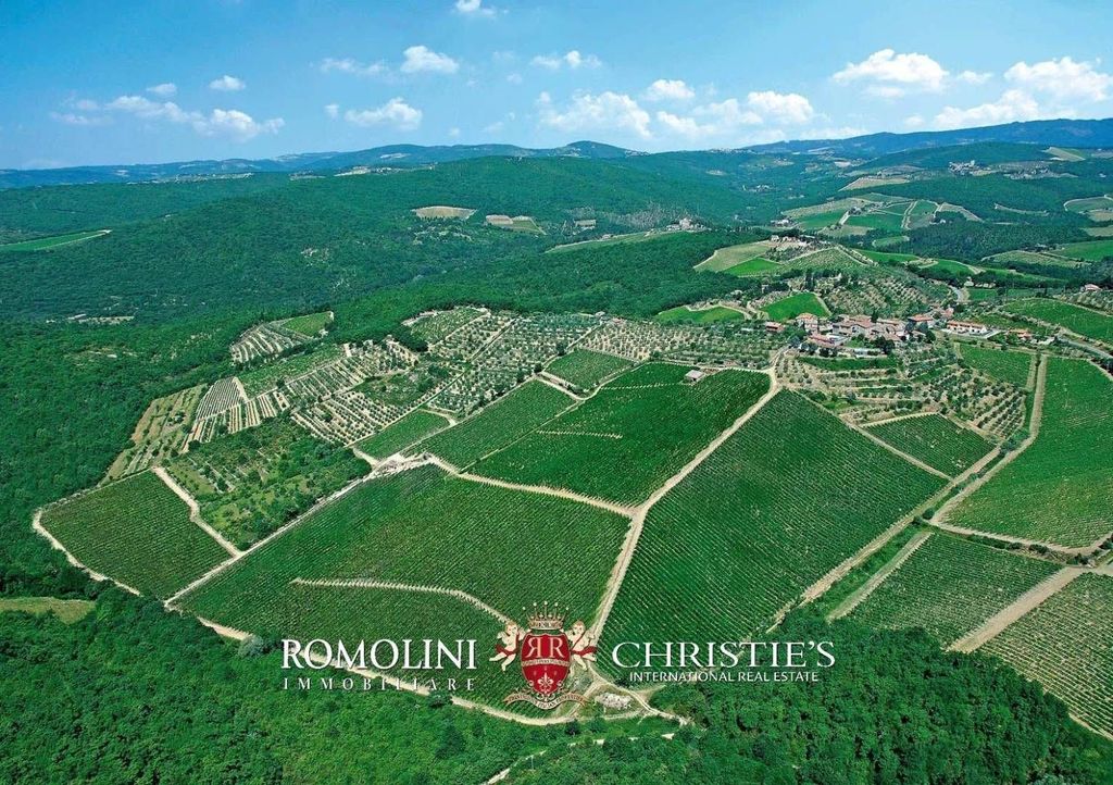 4 bedrooms Villa in Gaiole in Chianti, Italy No. 148816