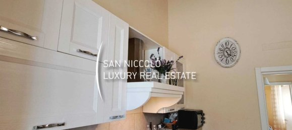 7 rooms Duplex in Vaglia, Italy No. 192619 9
