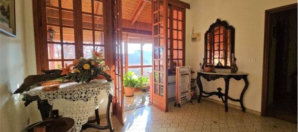 Villa de 3 dormitorios en Pinerolo, Italy No. 95543 4