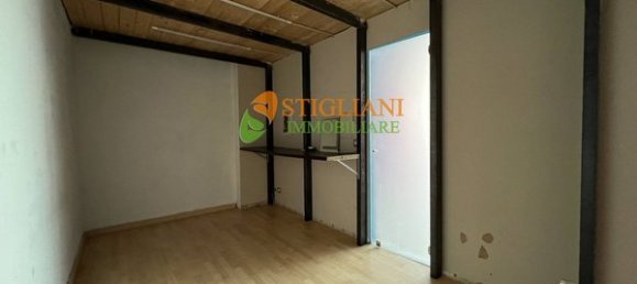 80m² Commercial property in Campobasso, Italy No. 145836 10