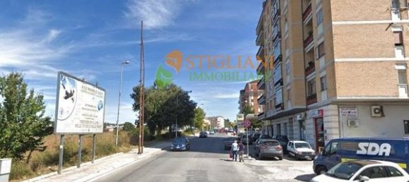 80m² Commercial property in Campobasso, Italy No. 145836 5