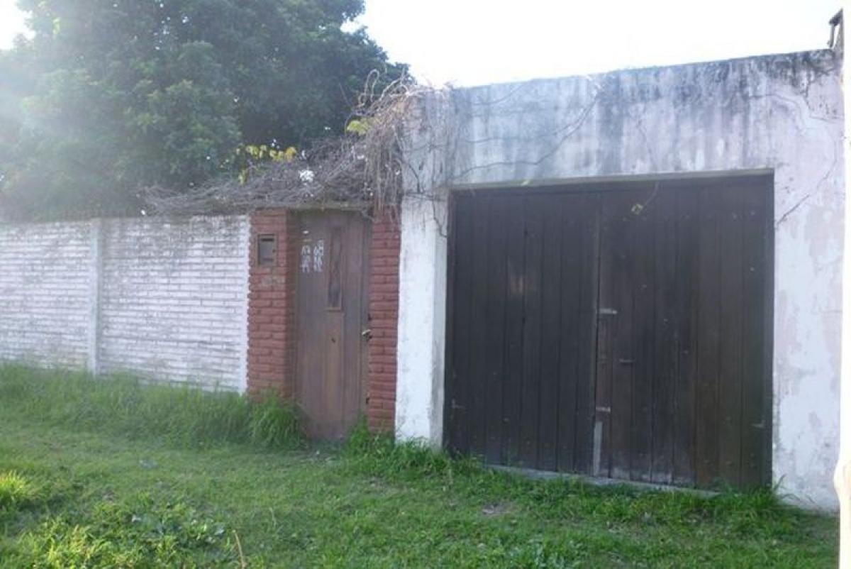  Land in Almirante Brown, Argentina No. 110324