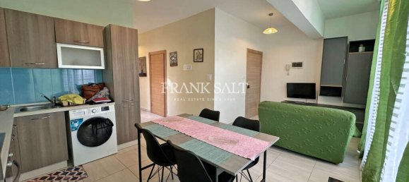 2 bedrooms Penthouse in Pieta, Malta No. 9593 4