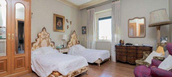 5 bedrooms Penthouse in Madrid, Spain No. 183952 8