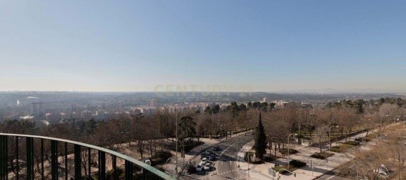 5 bedrooms Penthouse in Madrid, Spain No. 183952 28