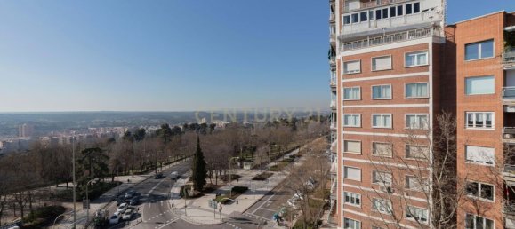 5 bedrooms Penthouse in Madrid, Spain No. 183952 30