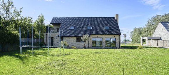 Casa de 5 dormitorios en Caestre, France No. 259667 10