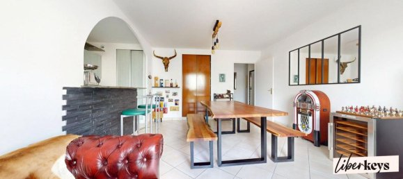 2 chambres Appartement à Maurecourt, France No. 327997 2