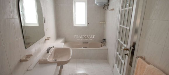 3 bedrooms Apartment in Sliema, Malta No. 10152 15