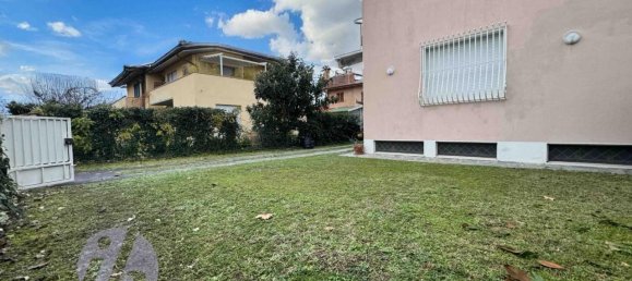 4 rooms Apartment in Pietrasanta, Italy No. 144791 4