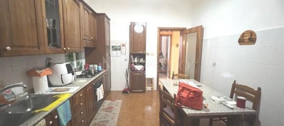 5 bedrooms Apartment in Reggio Calabria, Italy No. 377527 4