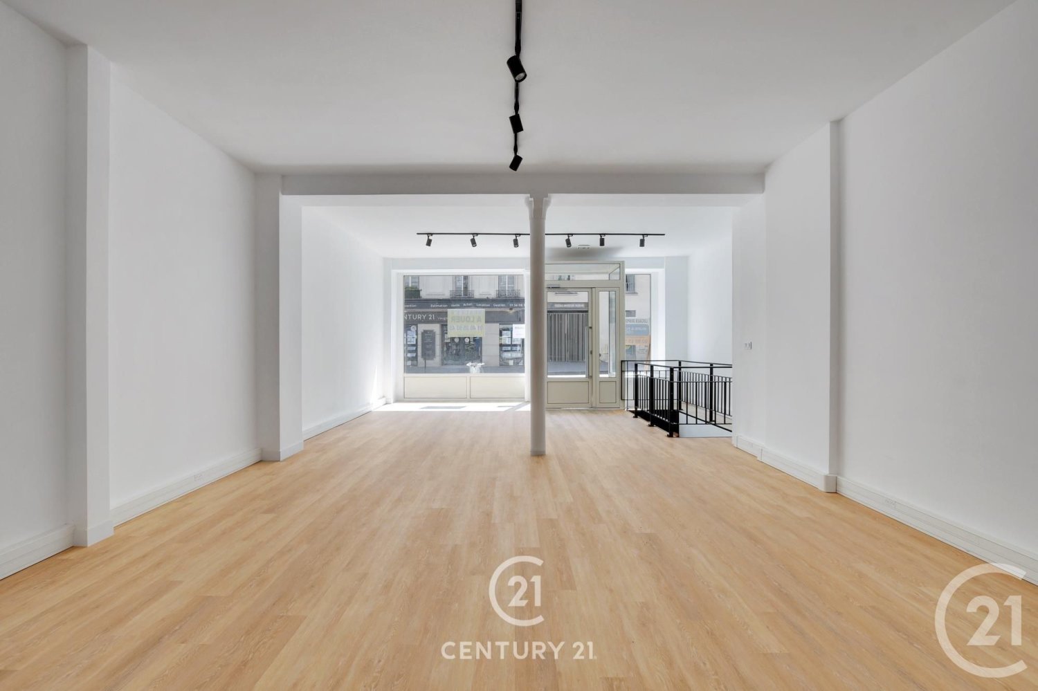 Studio in Paris, France No. 172787