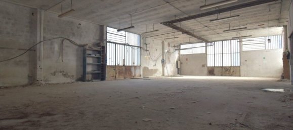 1400m² Warehouse in Cesena, Italy No. 149713 25