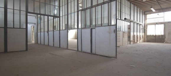 1400m² Warehouse in Cesena, Italy No. 149713 28