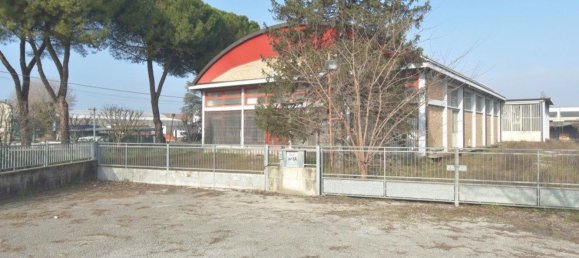 1400m² Warehouse in Cesena, Italy No. 149713 11