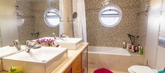 3 bedrooms Villa in Montenegro, Portugal No. 98946 24