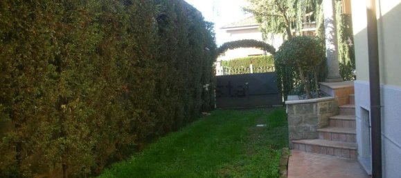 7 rooms Villa in Rescaldina, Italy No. 263955 12