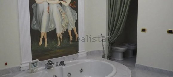 7 rooms Villa in Rescaldina, Italy No. 263955 10