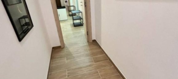 3-Zimmer Wohnung in Naples, Italy, Nr. 37325 13