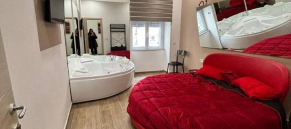 3-Zimmer Wohnung in Naples, Italy, Nr. 37325 9