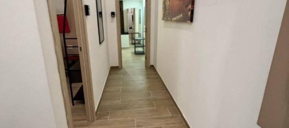 3-Zimmer Wohnung in Naples, Italy, Nr. 37325 17