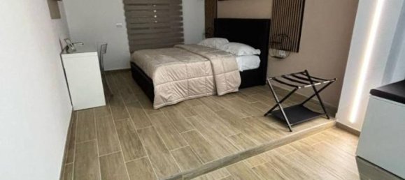 3-Zimmer Wohnung in Naples, Italy, Nr. 37325 15