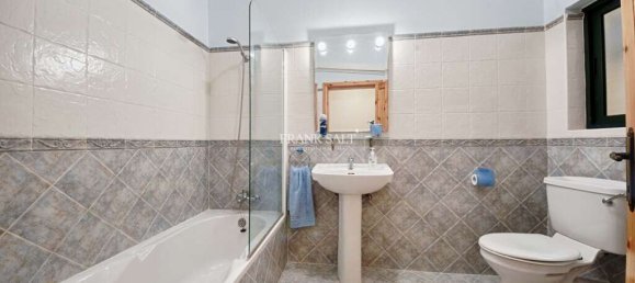 3 bedrooms Apartment in Xaghra, Malta No. 5836 5