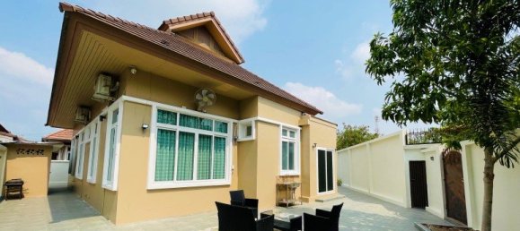 3 Schlafzimmer Haus in Pattaya, Thailand, Nr. 82657 2