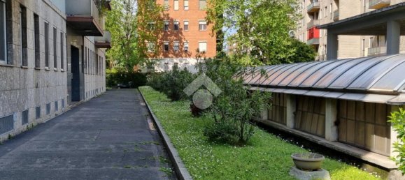 1 bedroom Apartment in Milan, Italy No. 329580 3