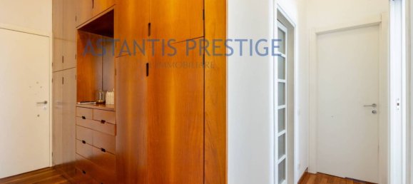 3 bedrooms Apartment in Milan, Italy No. 352224 13