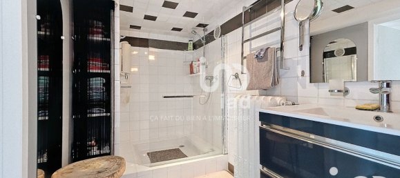 5 bedrooms House in Mehun-sur-Yevre, France No. 260076 13