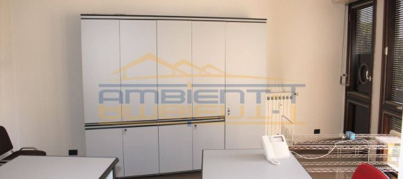 2 rooms Office in Merate, Italy No. 165527 7