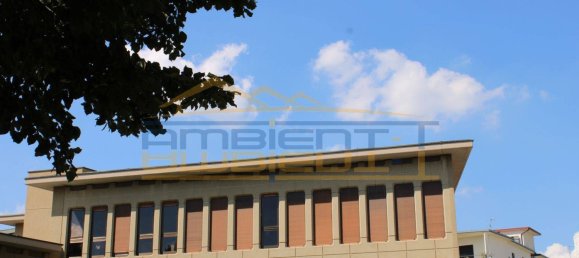 2 rooms Office in Merate, Italy No. 165527 2