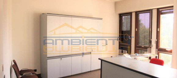 2 rooms Office in Merate, Italy No. 165527 11