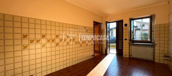 3 rooms Apartment in La Cassa, Italy No. 129327 14