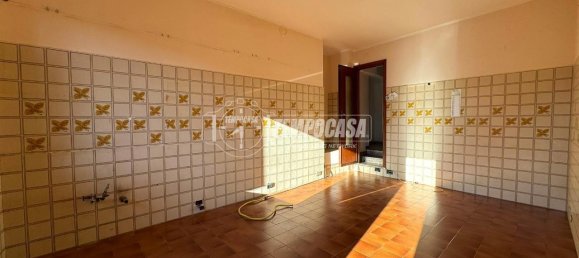 3 rooms Apartment in La Cassa, Italy No. 129327 5