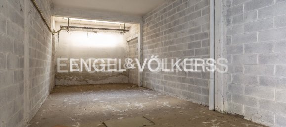 Garaje en Rome, Italy 41 m² No. 128043 3