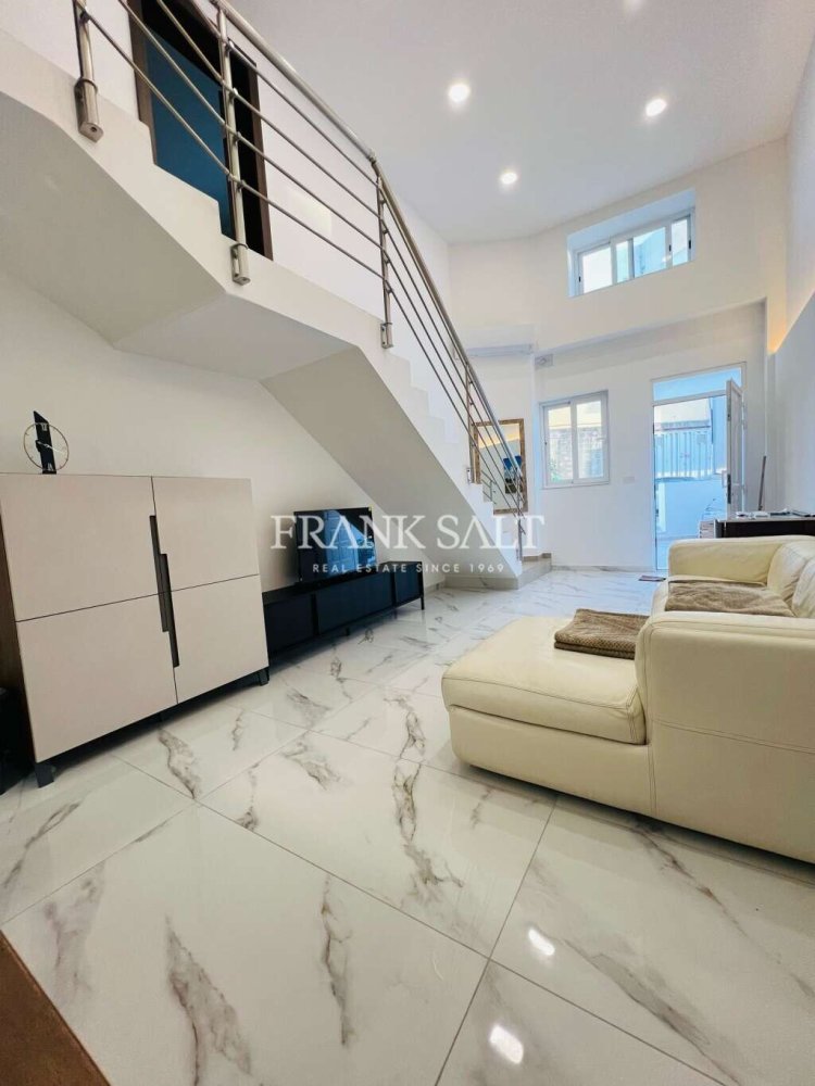 2 bedrooms Maisonette in Zebbug, Malta No. 11455