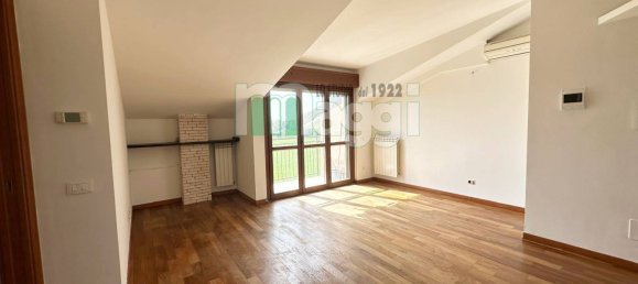 1 غرف نوم بانتهاوس في Lodi, Italy رقم 326891 3