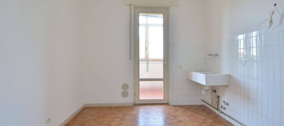 Apartamento de 3 dormitorios en Pordenone, Italy No. 344958 3