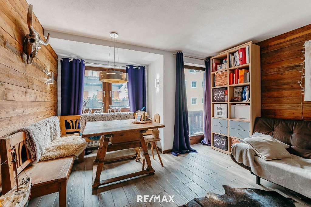 Propiedad comercial de 2 habitaciónes en Kitzbuhel, Austria No. 2503