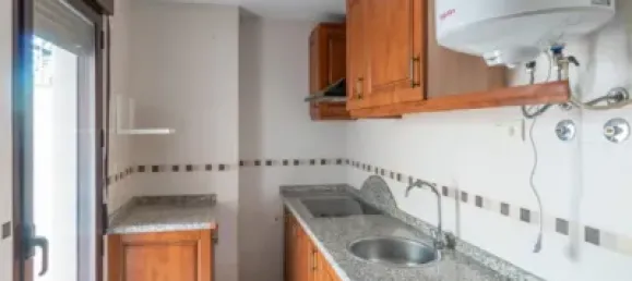 Apartamento de 2 dormitorios en La Zubia, Spain No. 179920 9