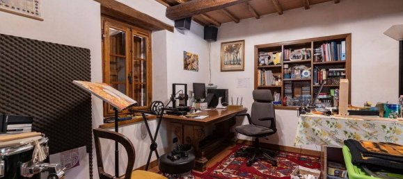 5 bedrooms Villa in Siena, Italy No. 225999 27